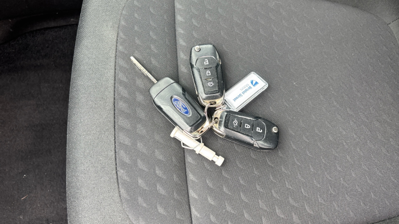 Ford Fiesta 1.1 Zetec 5dr Petrol Hatchback